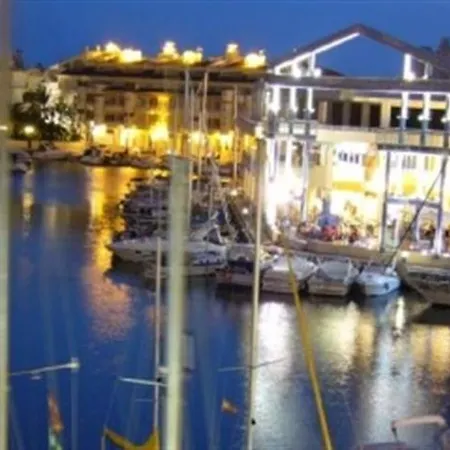 Puerto Marina *
